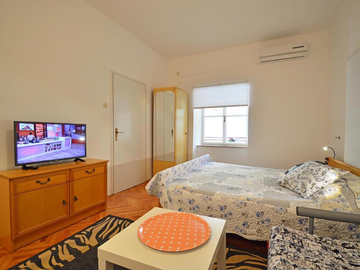 Apartment Cmiljina-1 Senj  Dış mekan fotoğraf